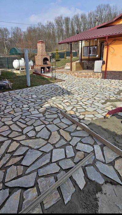 Pavaje din piatra naturala decorativa