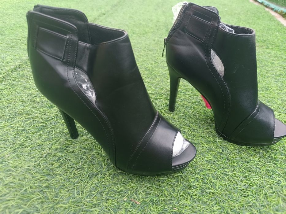 Туфли, босоножки, ботильоны