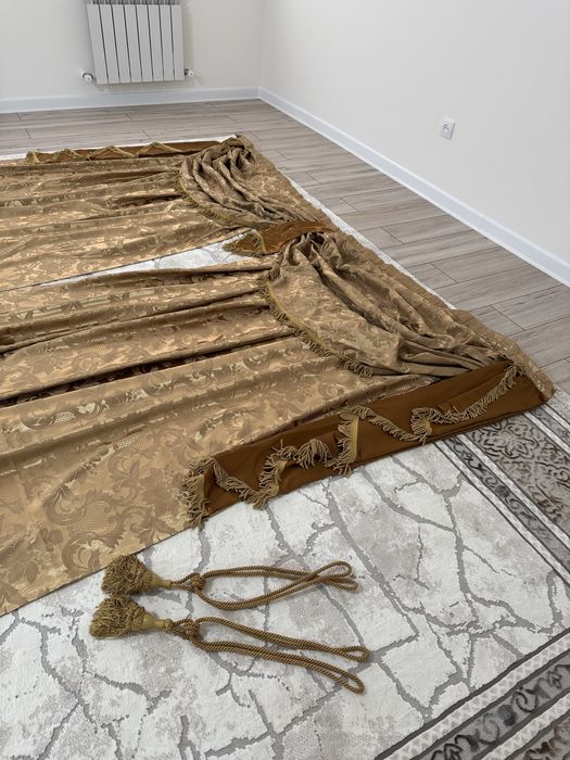 Шторы с ламбрекеном 2 комплекта