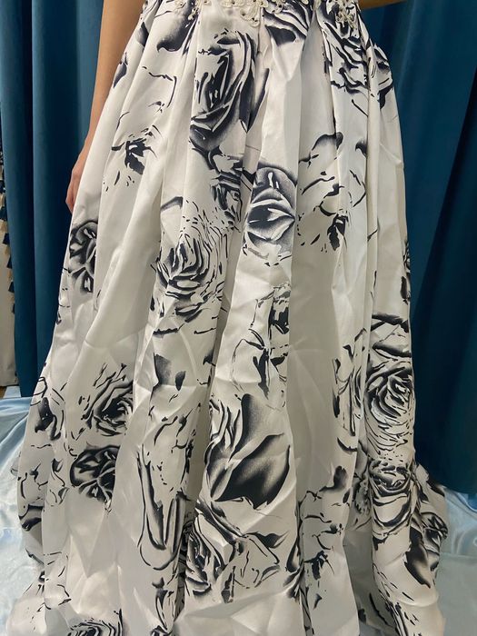 Вечернее платье /