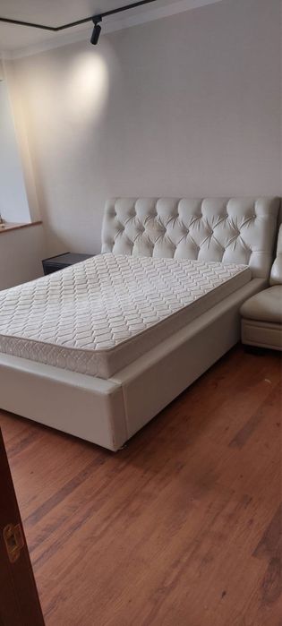 Срочно продам кровать
