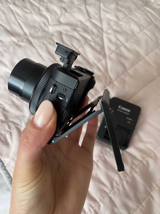 Canon G7X Mark III