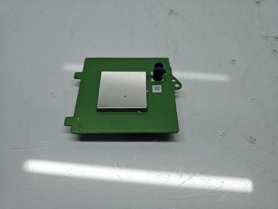 Antena TESLA Model 3 [Fabr 2020-2025] 1079734-00-C