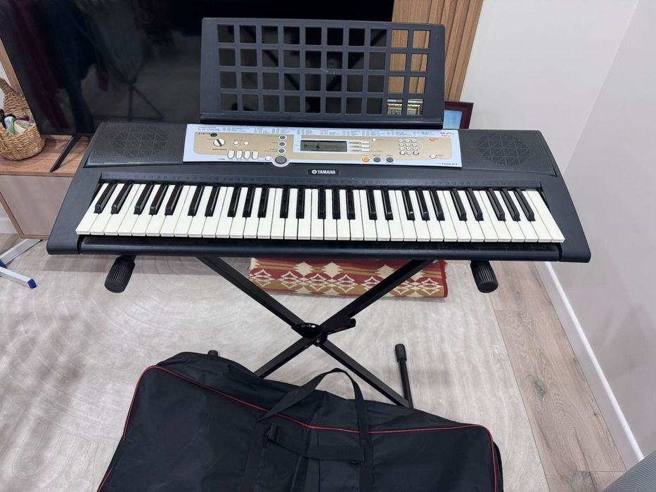 Синтизатор Ямаха