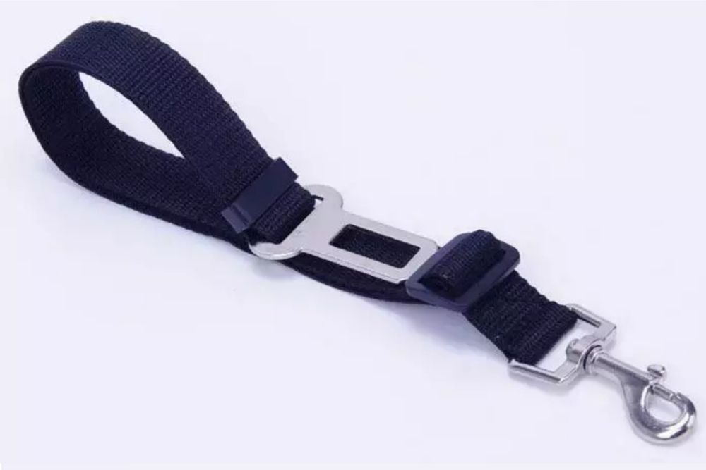 Centura de siguranta pentru catei