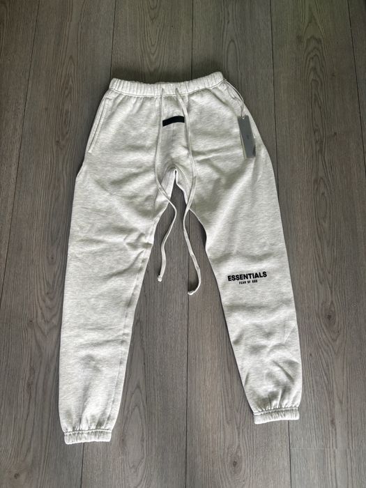 Essentials hoodie и панталон