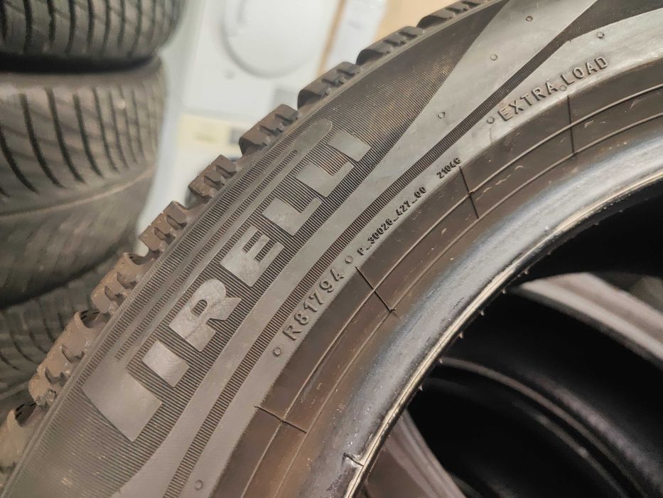 2бр.зимни гуми 225/50/17 Pirelli