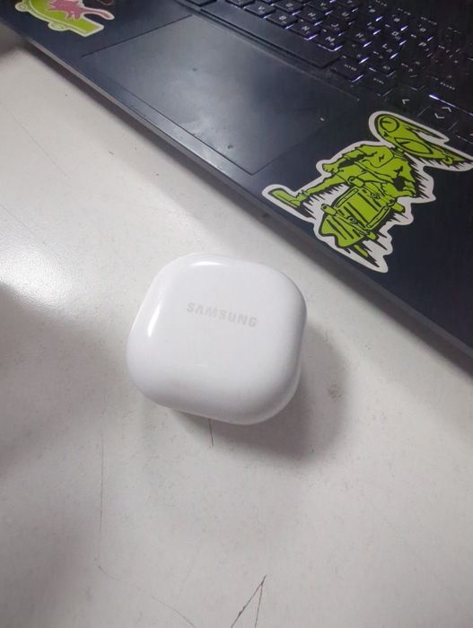 Samsung Galaxy buds 2