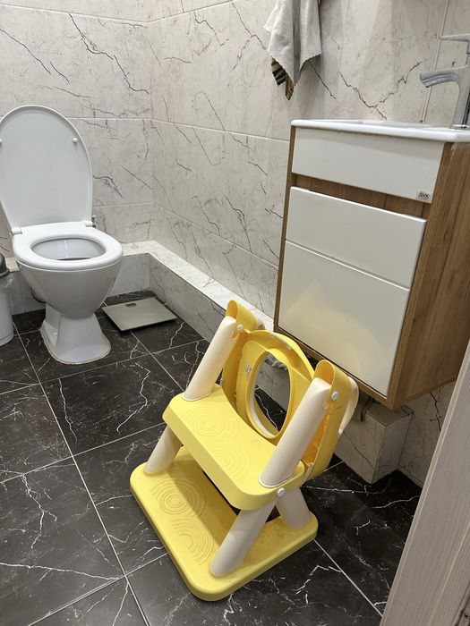 Продам сиденье на унитаз -трансформер