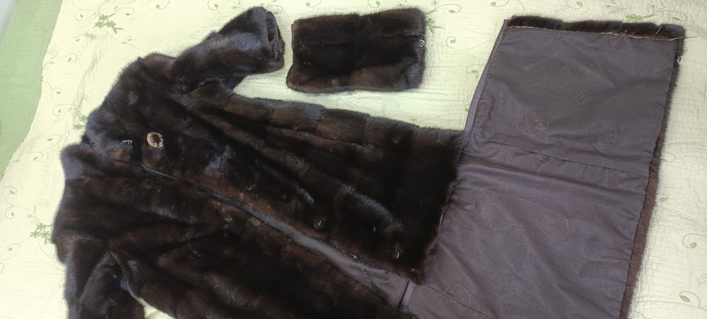 Продам шубу норковую