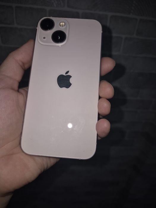 Продаю телефон айфон