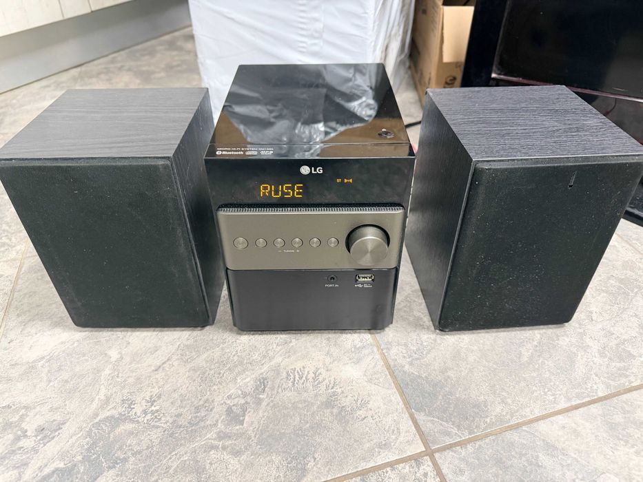 Аудио микросистема LG Micro Hi-Fi Audio System CM1560 Player,FM,USB,AUX,Bluetooth