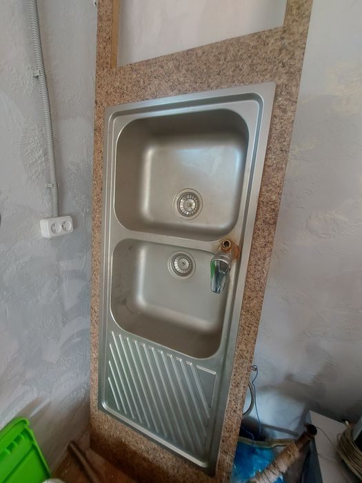 Продам мойку для кухни