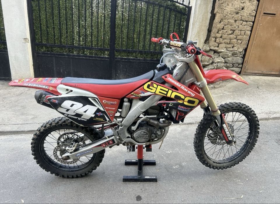 Продавам Honda crf 250r