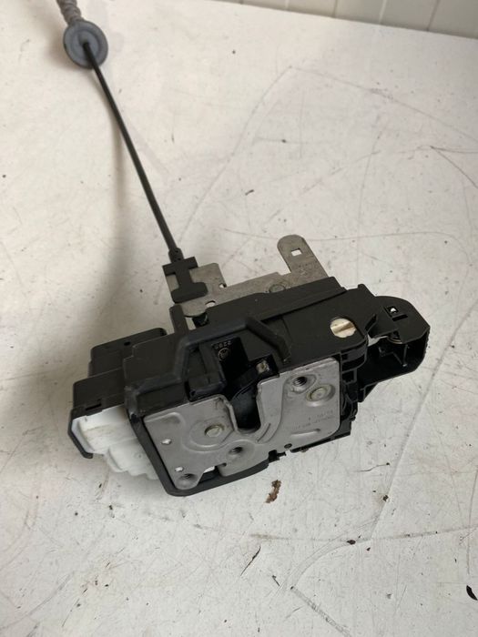Broasca stanga spate VOLVO V40 2012+ 31391826 32310675 31440393