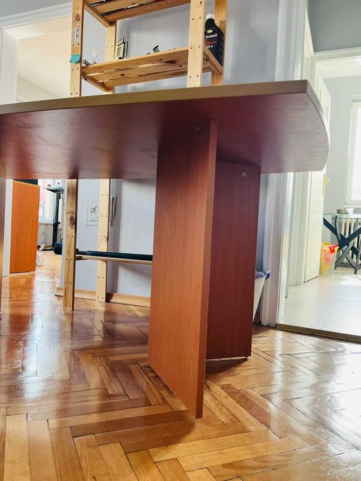 Заседателна Маса за Офис