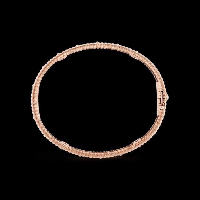 Van Cleef & Arpels VCA Rose Gold Diamond Perlée Clovers Дамска Гривна