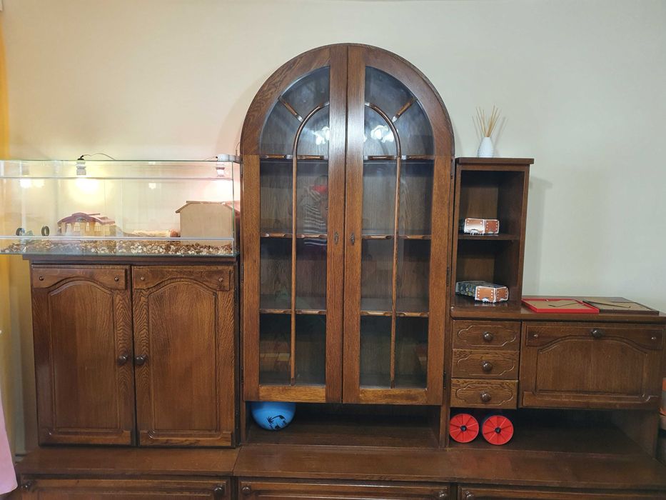 Vând mobilă sufragerie /living