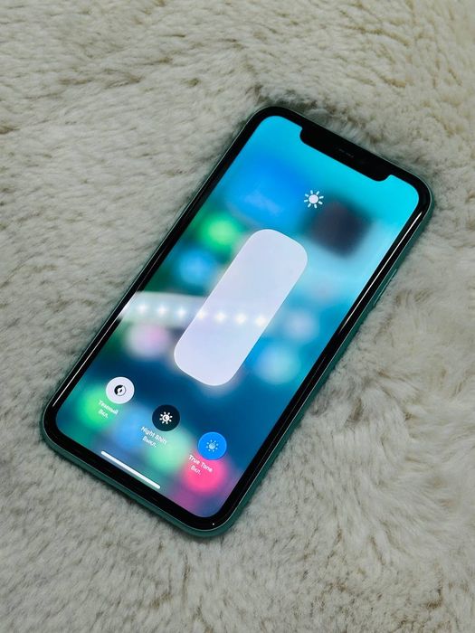iPhone 11 Green Идеал