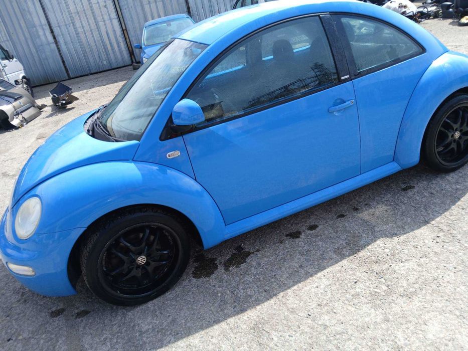 Volkswagen New Beetle 2.0 116 к.с., 2001 г., full екстри, син.