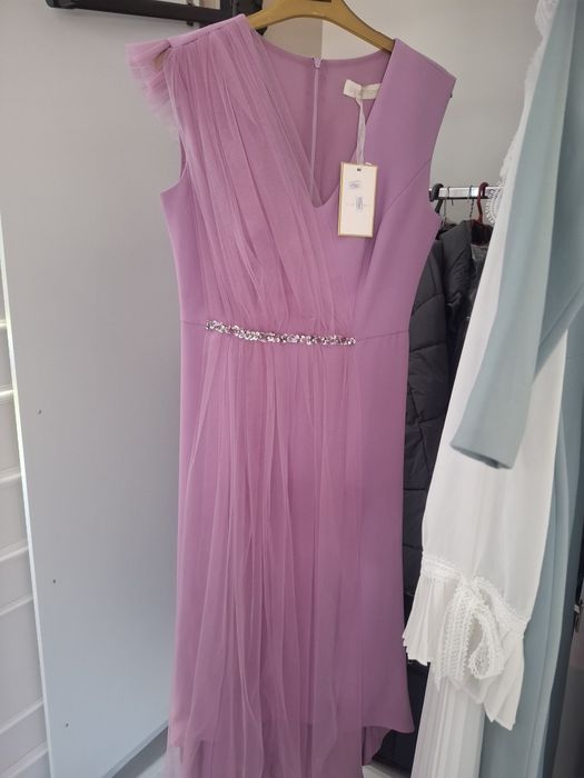 Платья нарядные, вечерние