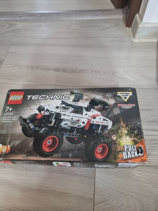 Vand seturi de lego la jumătate de pret