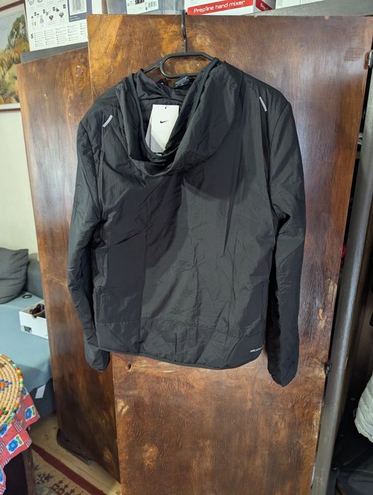 De vânzare geacă Nike