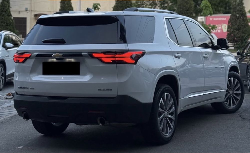 Traverse awd premier 3.6