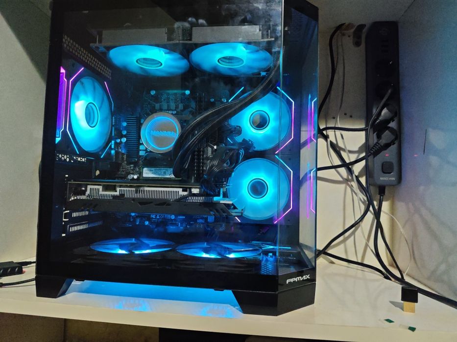 Gaming PC i5-14490F RTX 2060 Super 32GB RGB Aquarium