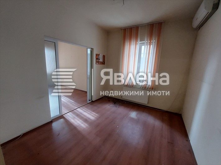 Продава се Тристаен апартамент в Велико Търново, Център - 111 кв.м за 1361 €/кв.м - Снимка #5