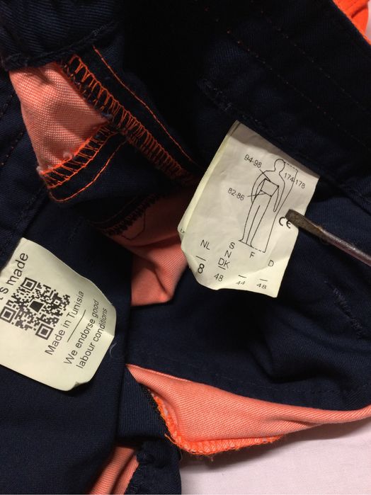 Pantaloni reflectorizanti mărime 48