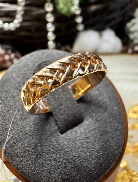 Продам обручальные кольца