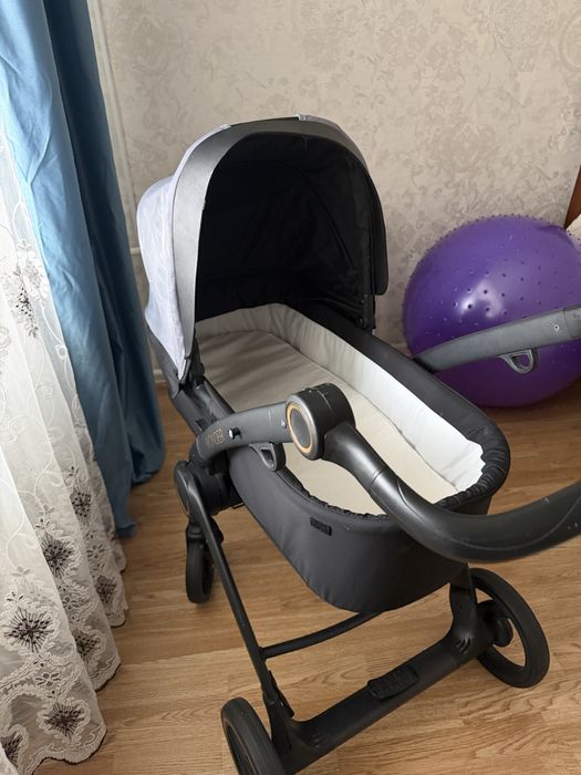 Стильная коляска