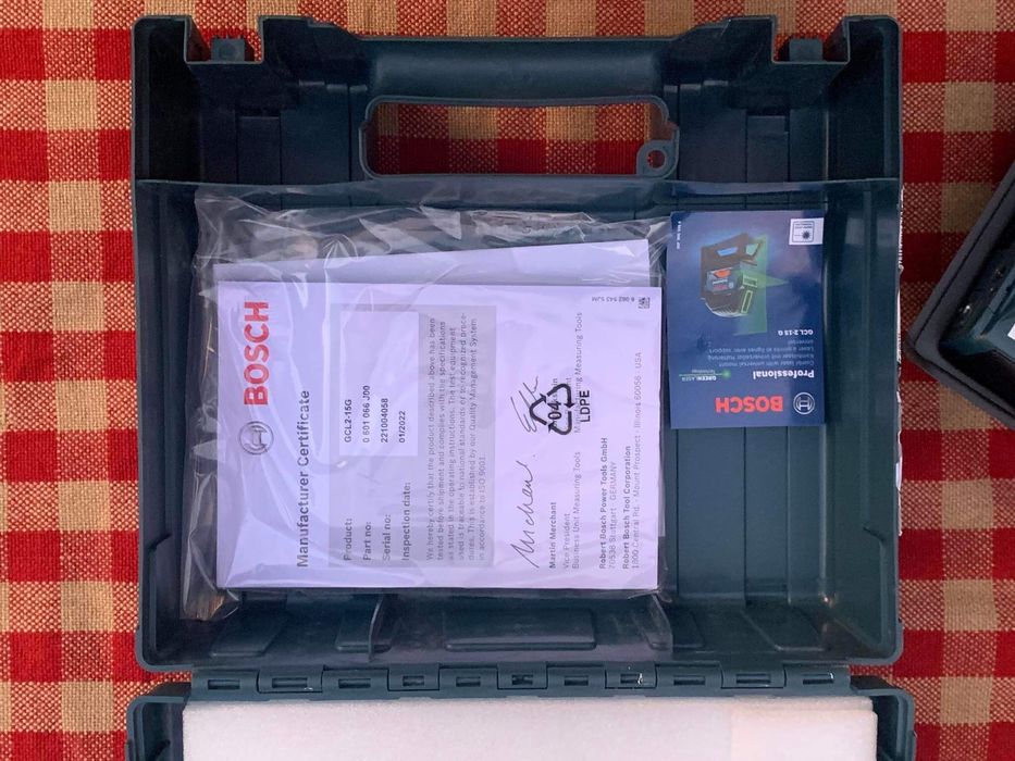 BOSCH GCL 2 - 15 G/ лазерен нивел, зелен лъч/в куфар/