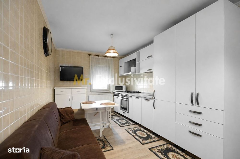 Apartament cu 3 camere, 2 băi și balcon închis | Exercițiu