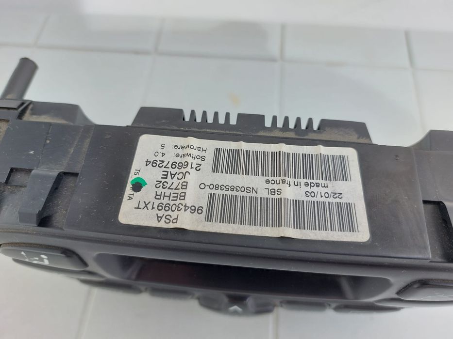Panou Comanda Butoane Clima Climatronic Ventilatie Peugeot 307