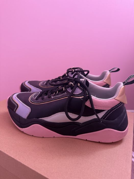 Armani Exchange маратонки