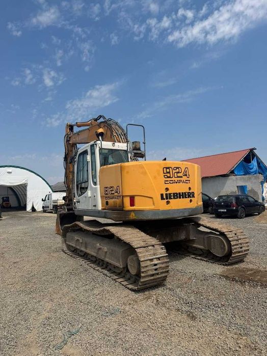 Senile  excavator pe senile Liebherr R924 Compact piese