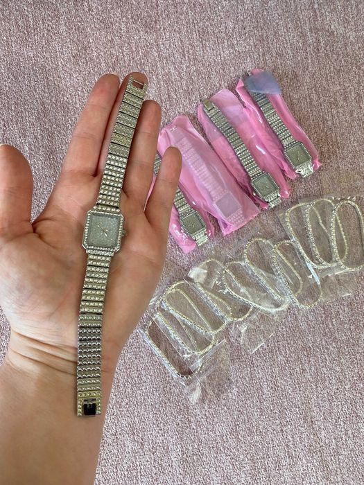 Lot ceas valentines argintiu femei nou strasuri