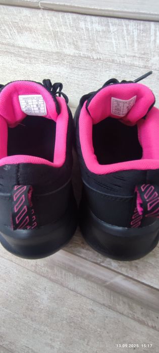 Маратонки за момиче