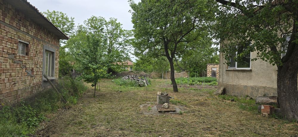 Продава се Къща в с. Златна нива, Област Шумен - 130 кв.м за 275 €/кв.м - Снимка #2