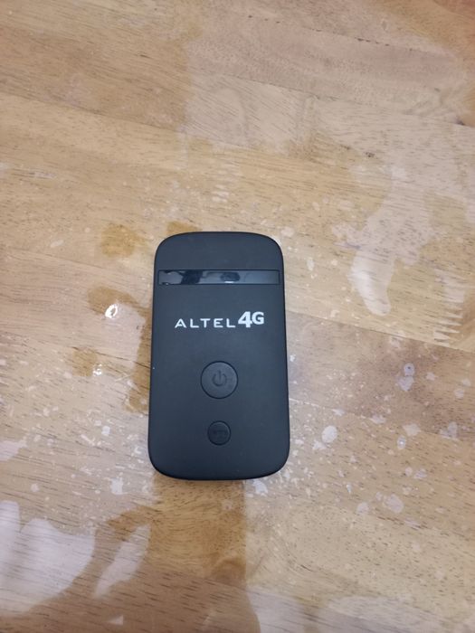 Продам роутер ALTEL 4G ZTE MF90+