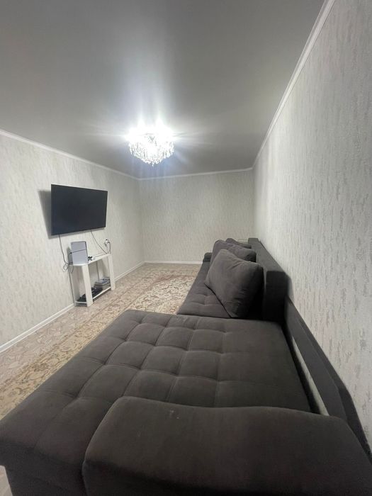 Продам 4ком в 6 мкрн