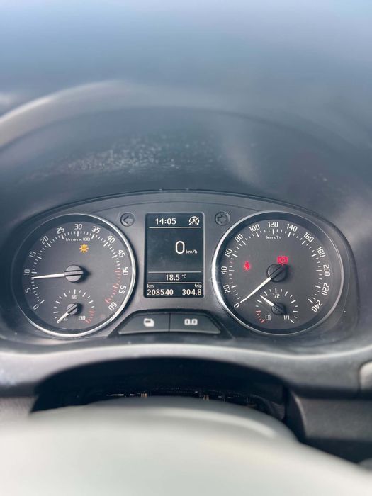 Vand skoda fabia 1200€