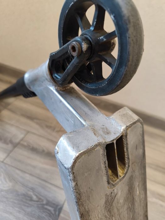 трюковой самокат