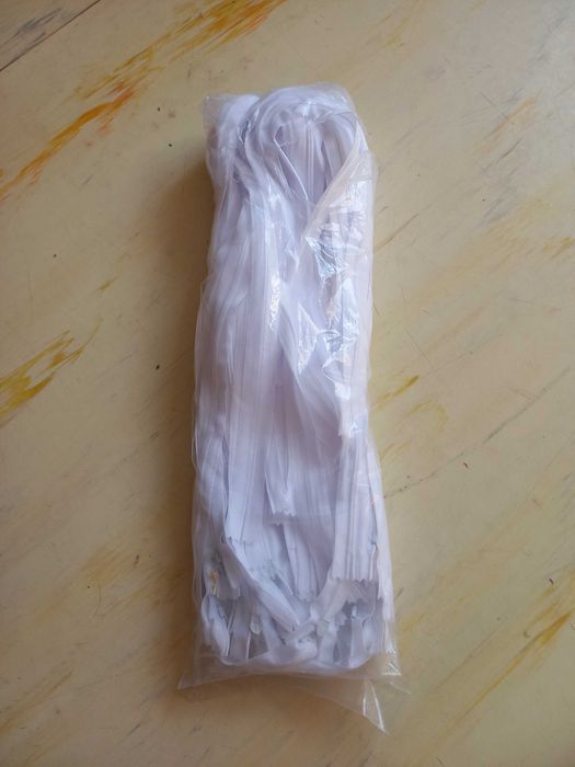 Продам молнии потайные 80 см белого цвета