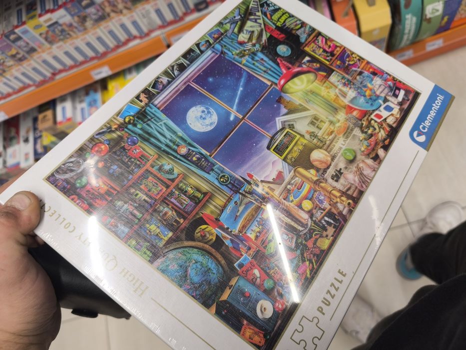 Пъзели ,чисто нови