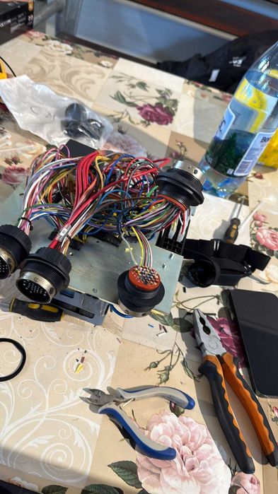 Electronica utilaje clonare ECU reparatii electrice si electronice solutii adblue dpf egr