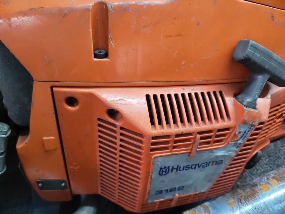 Drujba Husqvarna pt tăiat metal, beton