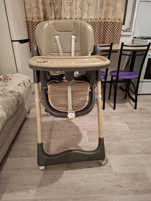 Срочно продам стульчик для кормление